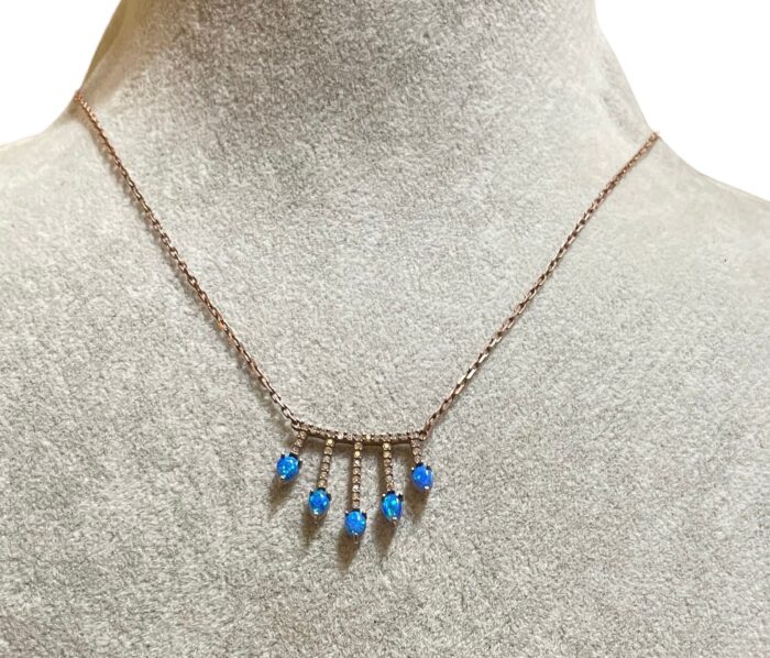 Çubuklu Opal Kolye